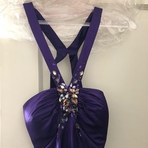 Gown in excellent condition and only worn once